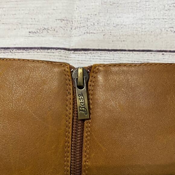 Bass Distressed Boots - Picture 14 of 14